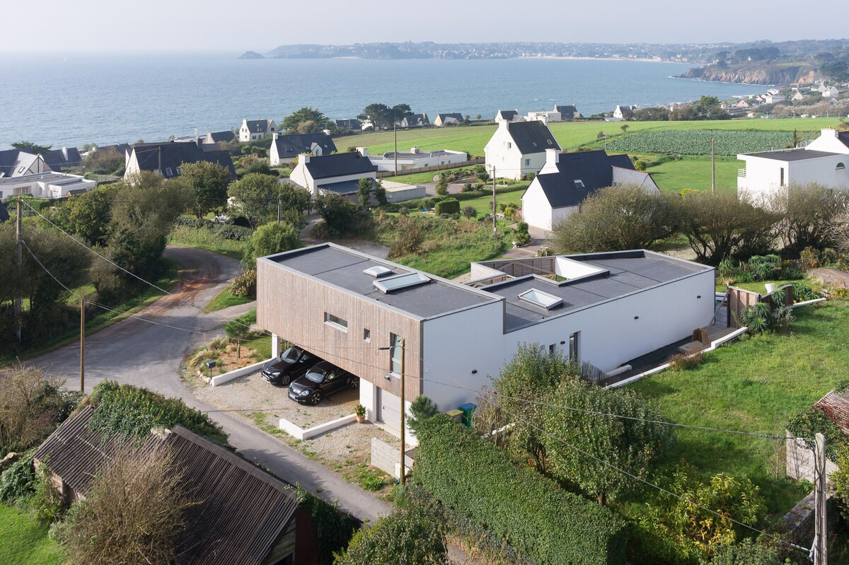 Villa Trégana 4* sea view, beaches, spa, 10 minutes from Brest - Villas for  Rent in Locmaria-Plouzané, Bretagne, France - Airbnb, image size:1200x799