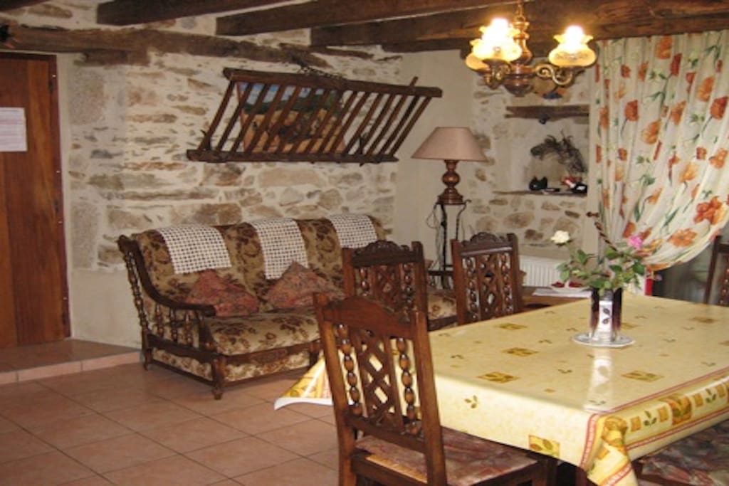 Salle à manger.