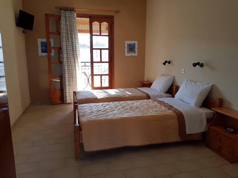Studio room - 2 beds in image