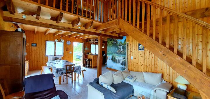 Chalet Dans La Verdure - Bort-les-Orgues