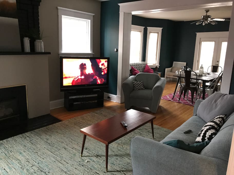 Living room with 50” TV
