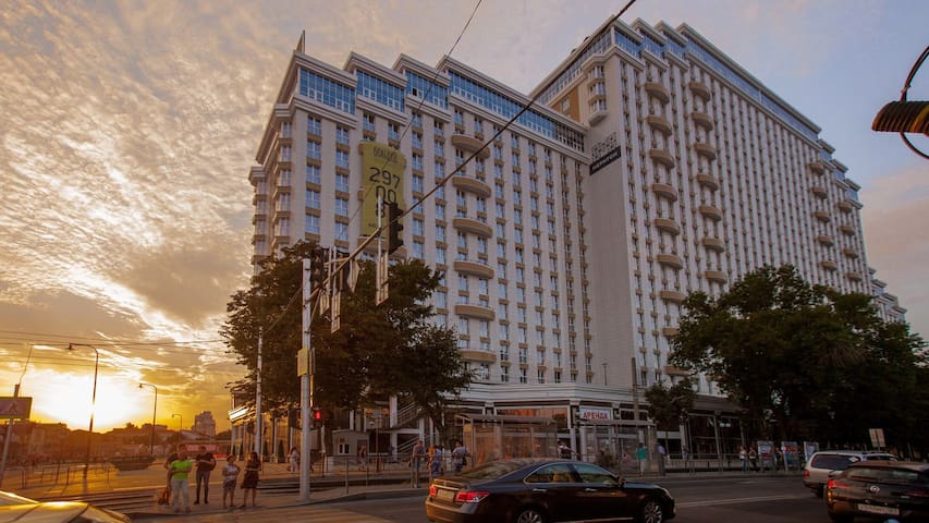New studio in the residential complex “Bolshoi” in the center, on the Red