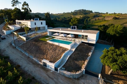 Villa Sobreiro - Idyllic Countryside w Heated Pool