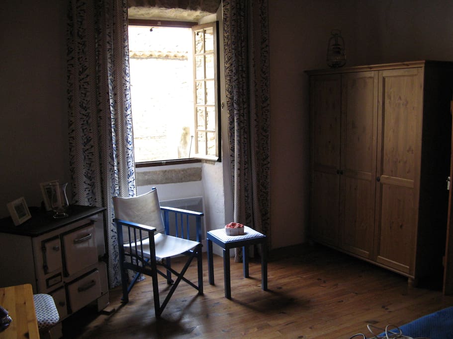 Schlafzimmer 2 - Bedroom 2