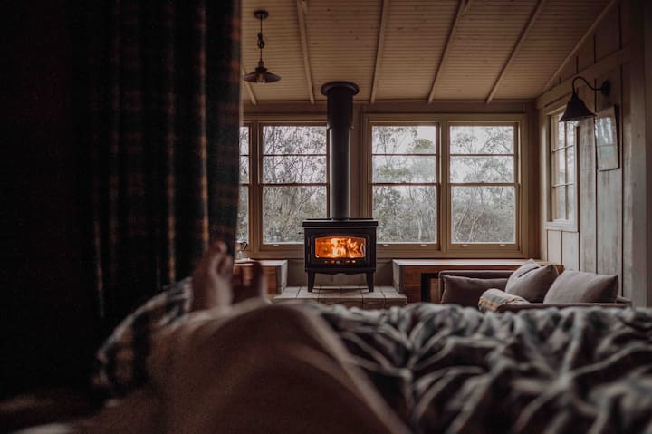 Cuddle up in bed with a fresh brewed cuppa whilst the fire roars.