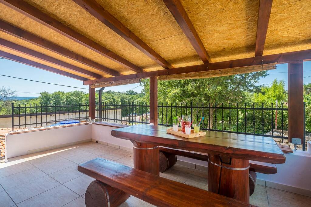 Terrace 1, Surface: 13 m²