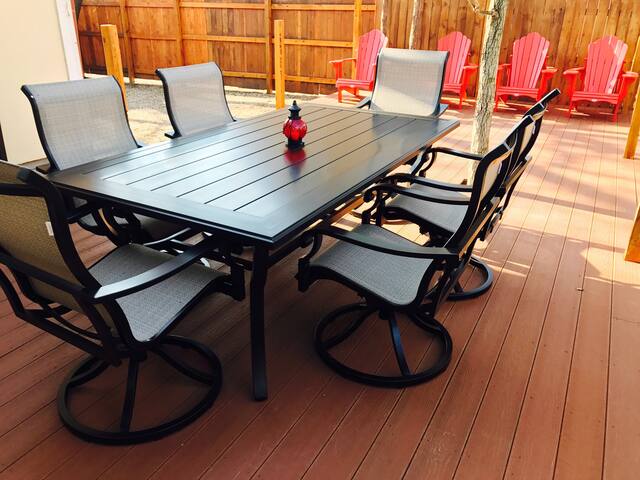 ATX Mini-Mansion gallery image 2