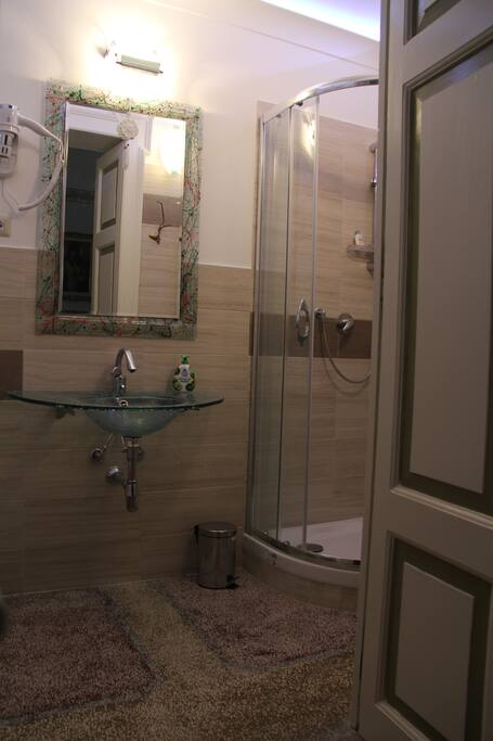 Bagno Privato per la Camera "Adhara"