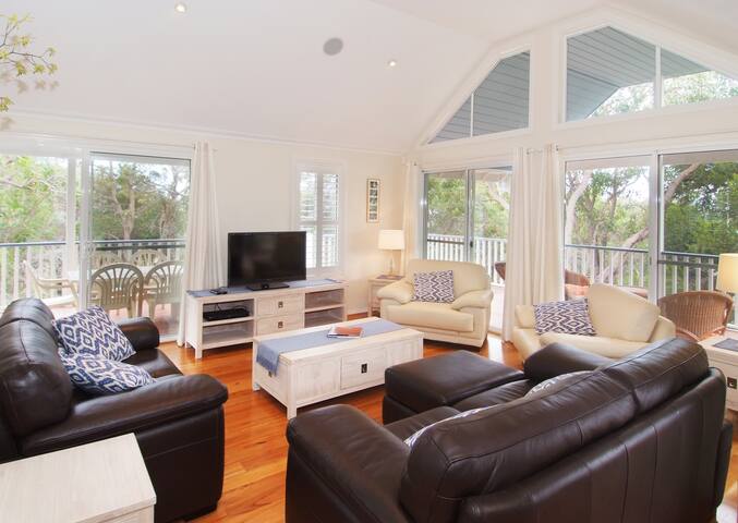 Kestral Ashore gallery image 5