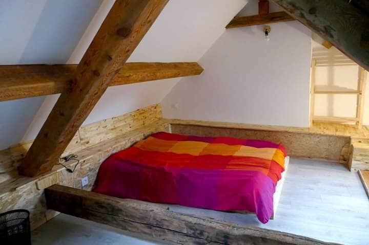 Таванско помещение със спалня 2 