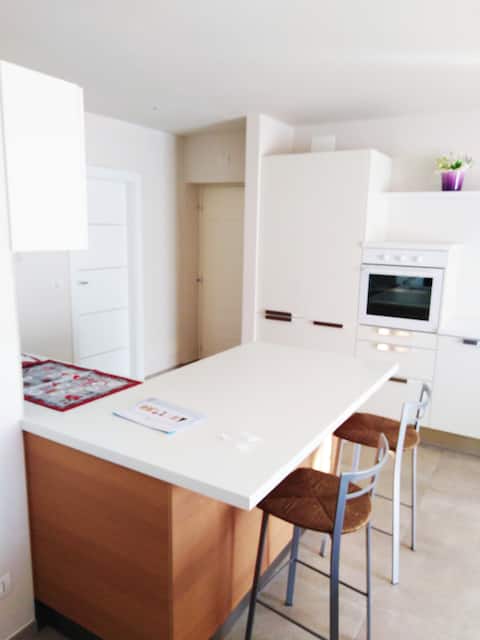 weekend apartment Cin it022253c29a6t7jsh