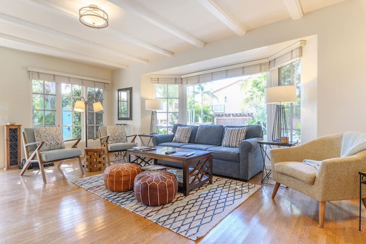 Casa Paloma: a Mission Hills Oasis