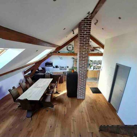 127 m2 industrial loft, favorite guaranteed!