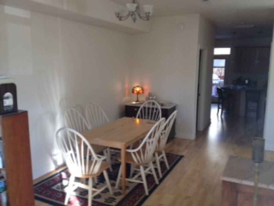 Dining room.