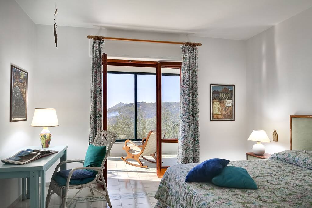 Bedroom2