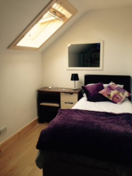 Single with private bathroom on same floor