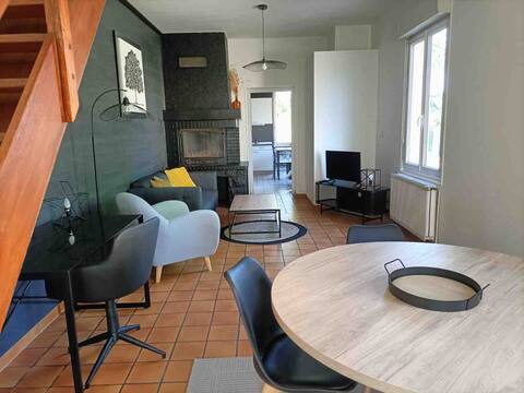 3 bedroom house 6 people. Close to city center
