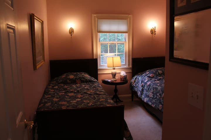 غرفة النوم 2