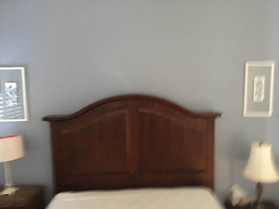 Queen size bed