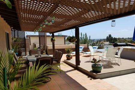 Sunset Villa #2 The Patio House - Sleeps 7