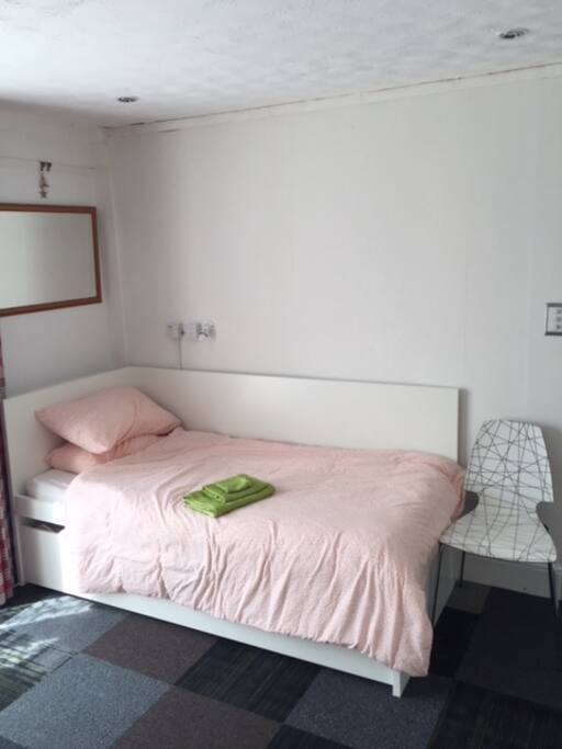 Sleeps 1