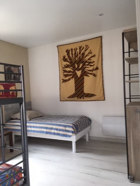 kinderslaapkamer, slaapgedeelte 90x190