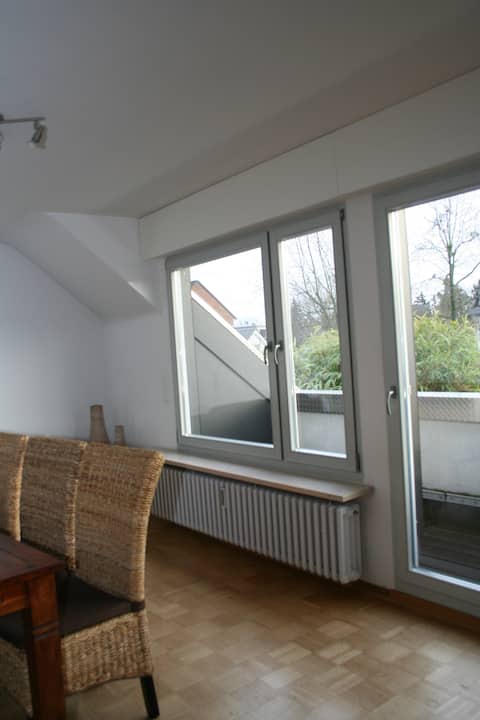 Beliebte Airbnb-Anzeige: Beautiful trade fair apartment near Düsseldorf in Langst