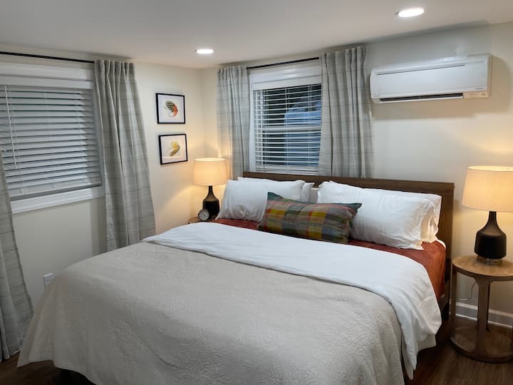 Dormitorio principal con cama king size