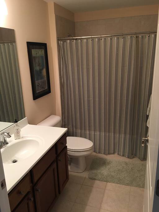 Private Guest Bathroom