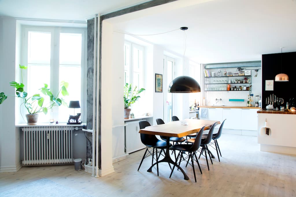 Dining area/Kitchen