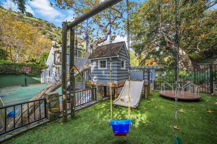 LA Estate in Country Setting gallery image 5