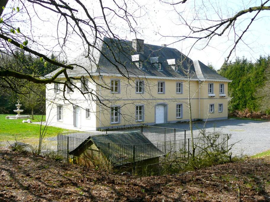 Facade avant