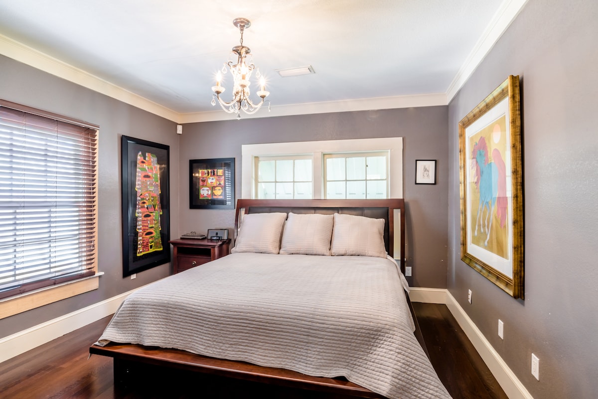 King size bed, and smart TV