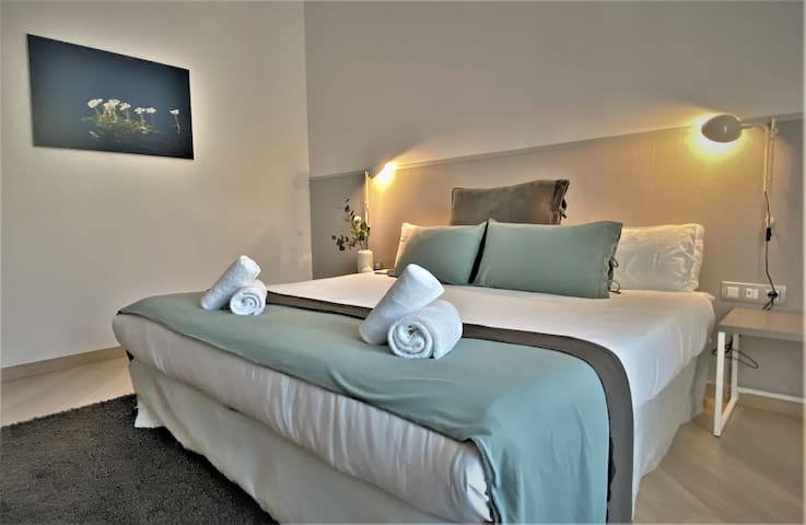 2 bedroom apartment for 3 people