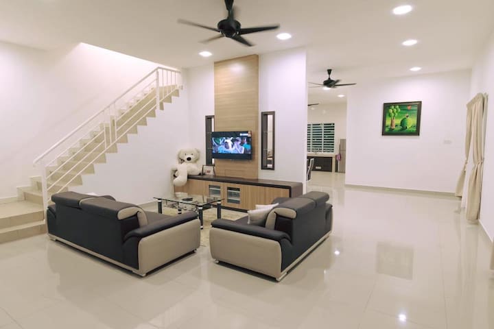 GardenHome Sitiawan