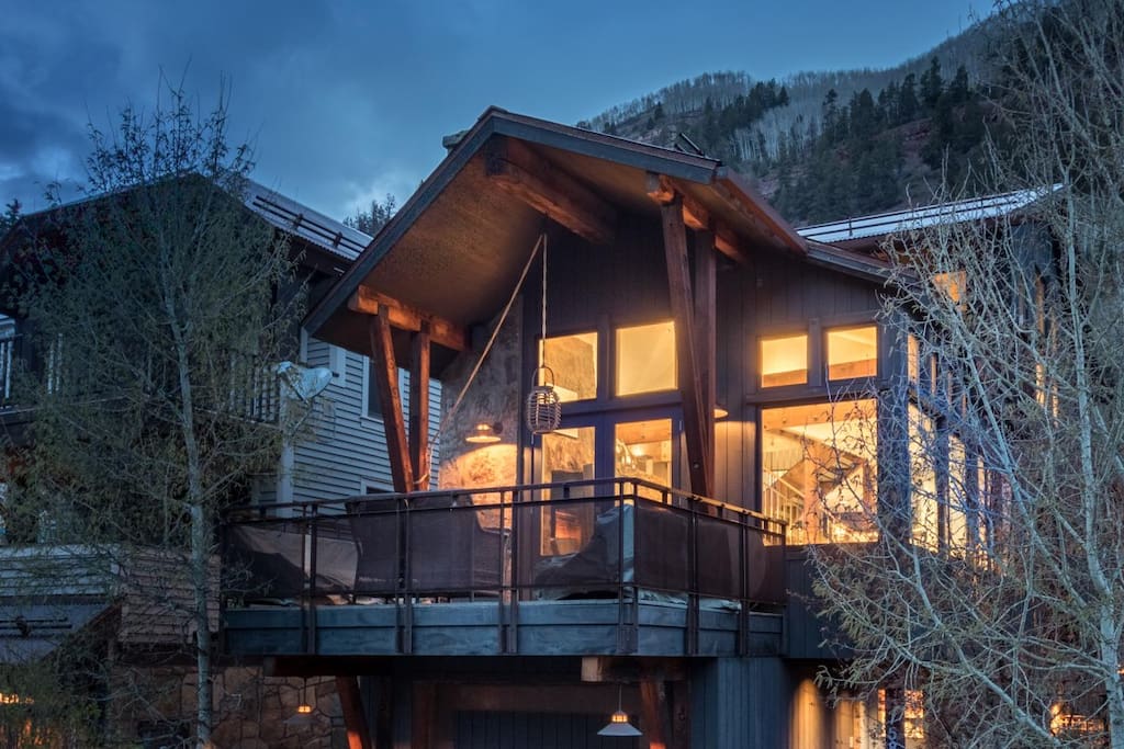 Telluride-East End Escape-Exterior View