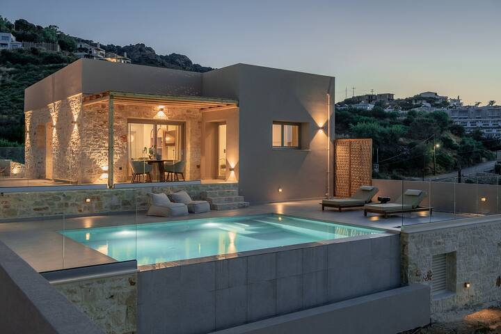 Sea View Villa w/Private Pool, 400m to the beach gallery image 3