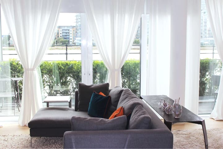 Beautiful riverside apartment