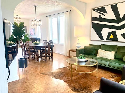 VIP YXE’s Beautiful Character|Exceptional Location