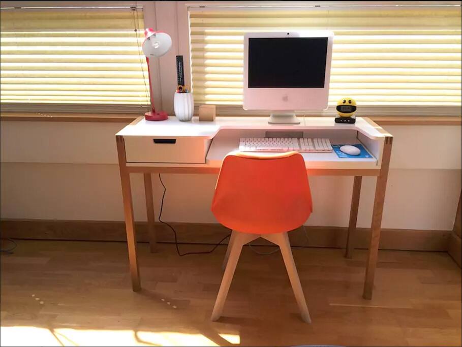 The apartment has full fast internet access. We provide a Mac computer plus printer to browse the web or catch up with news.