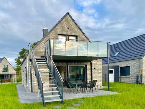 Holiday house Panoramadeck am See with sauna and fireplace