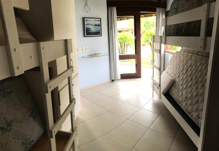 Spálňový apartmán 2 poschodové postele