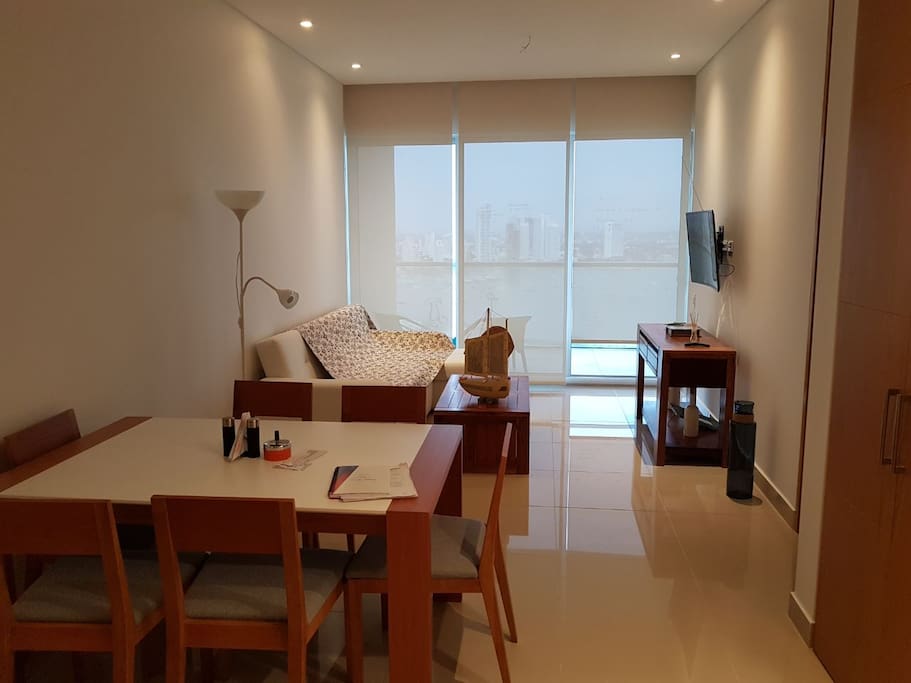 Dining/Living room / Sala Comedor