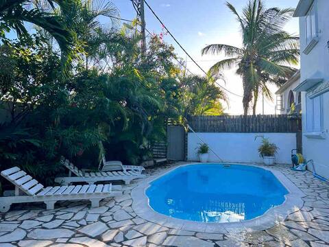 Salty Château- Exquisite Mauritian Getaway