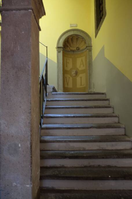 Scale d'ingresso appartamento
