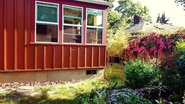 Sunnynook: Your Private Entry Suite - Eugene, OR