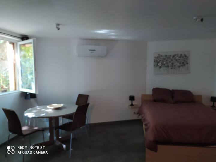 Chambre Cosy Indépendante - Bagnols-sur-Cèze