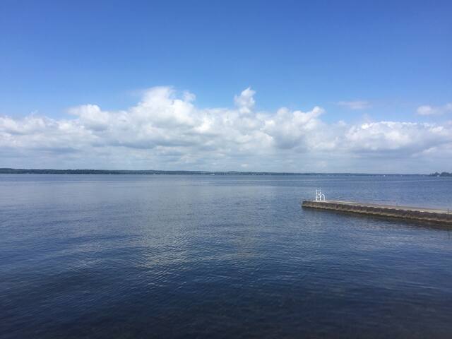 Lake Simcoe Cottage