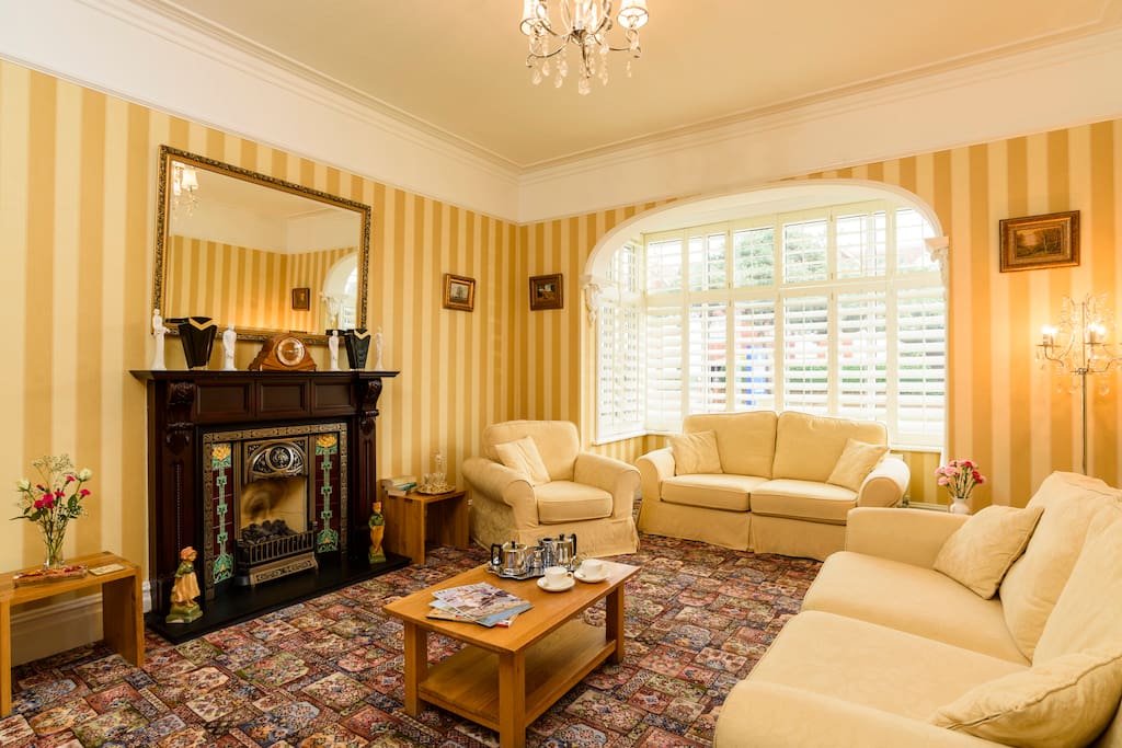 Communal Lounge