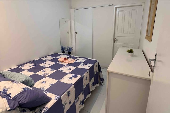 Quarto 02 - Suíte as a Teto fan